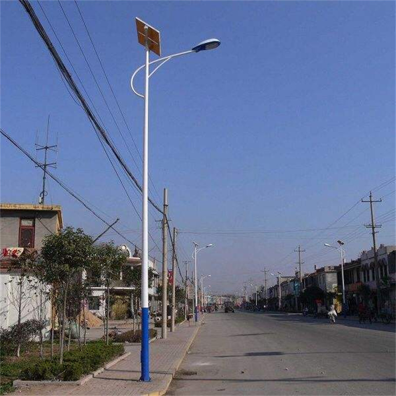 太阳能路灯杆