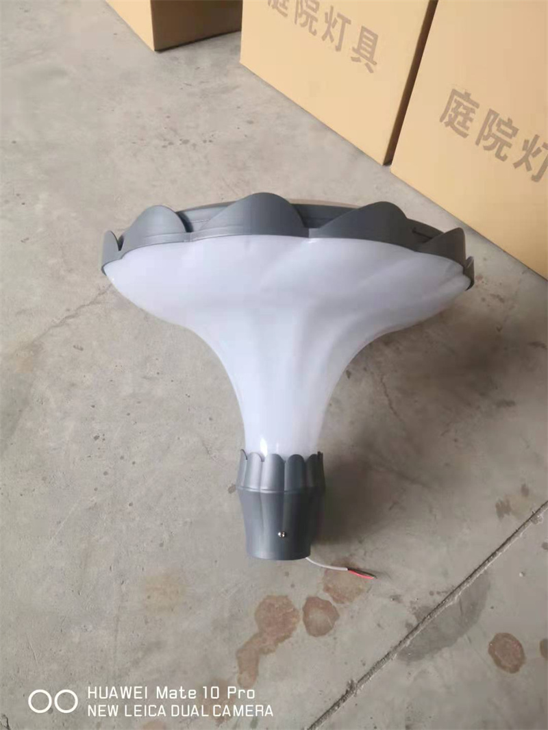 太阳能路灯杆