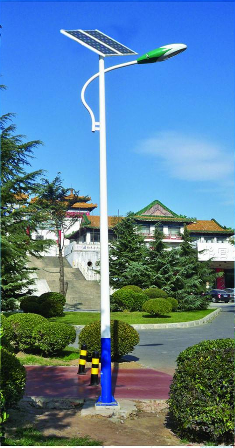 太阳能路灯杆