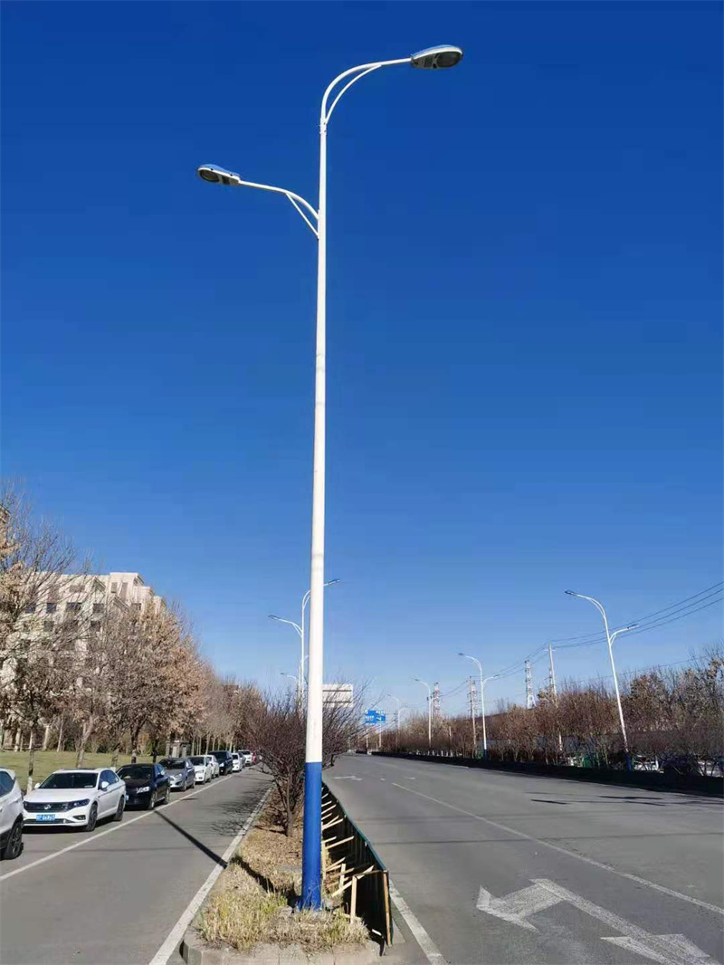 市电路灯杆