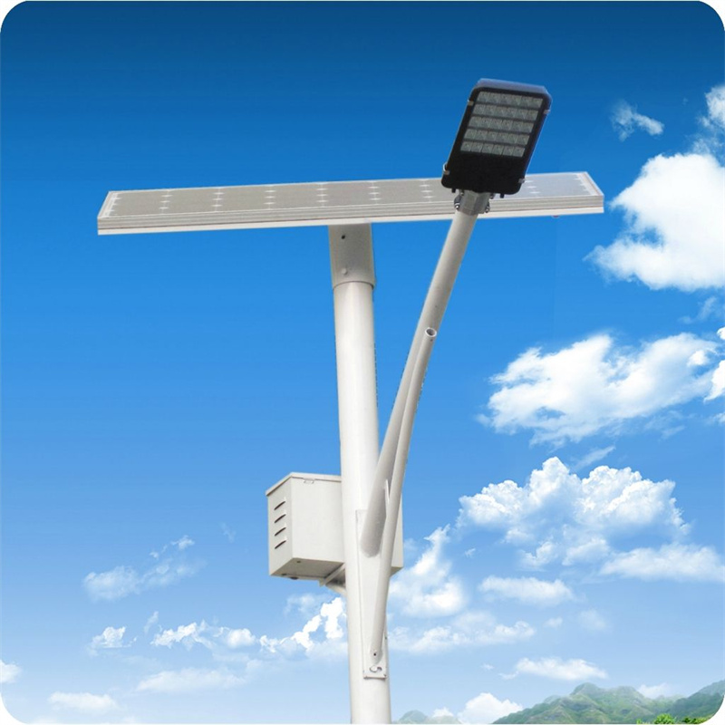 太阳能路灯杆