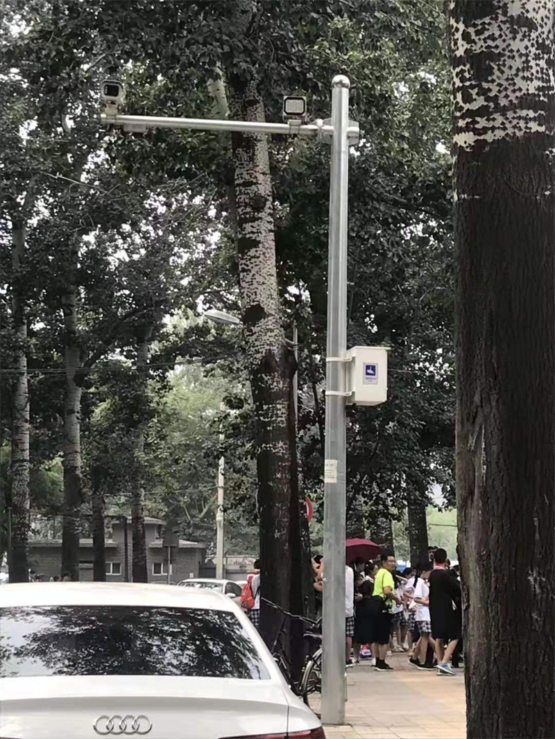 电子卡口立杆
