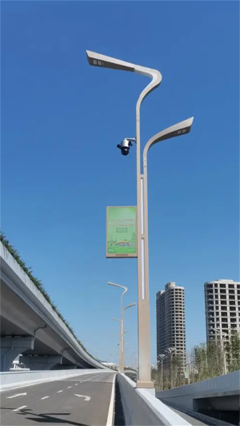 智慧路灯合杆